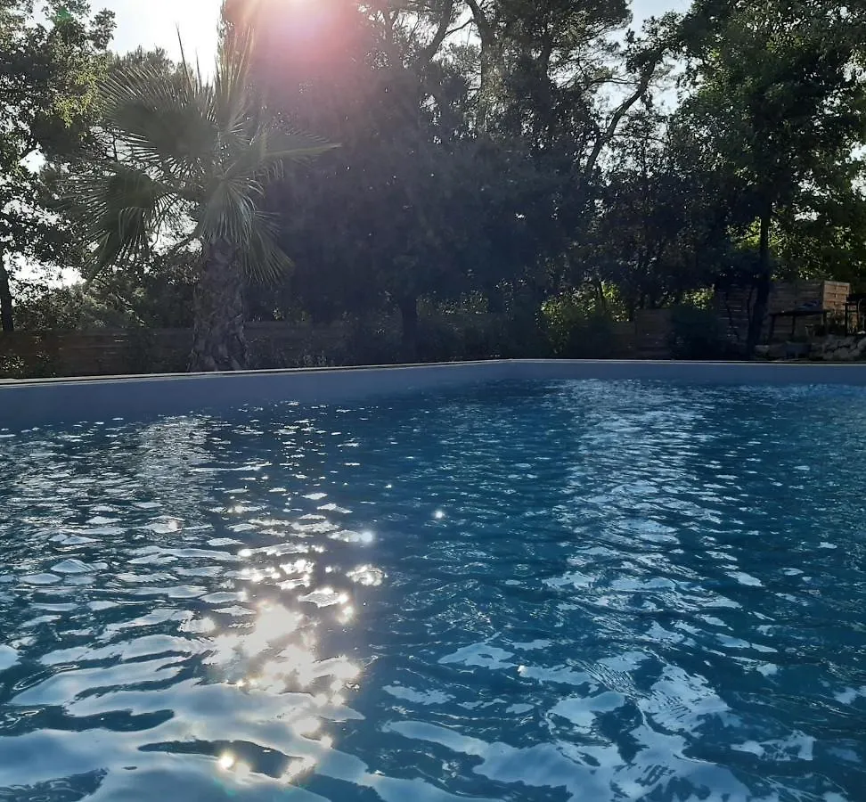 Appartement la Colinière, joli studio en pleine nature à Aix-en-Provence France